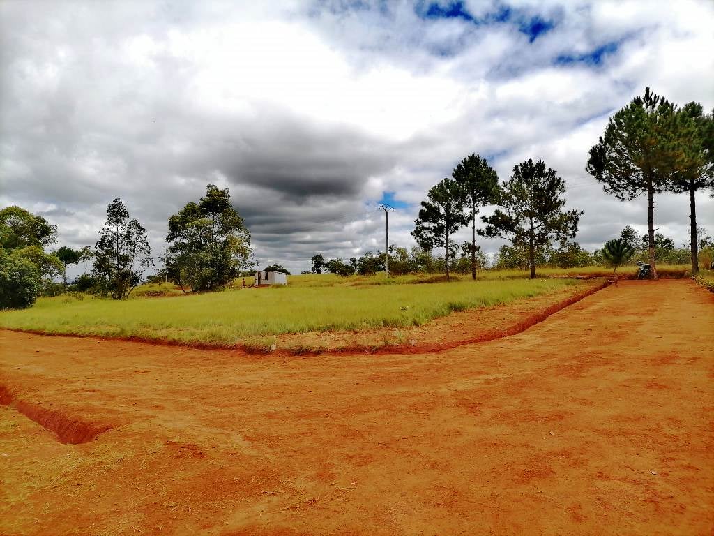SAHAZA II β Wide open buildable land