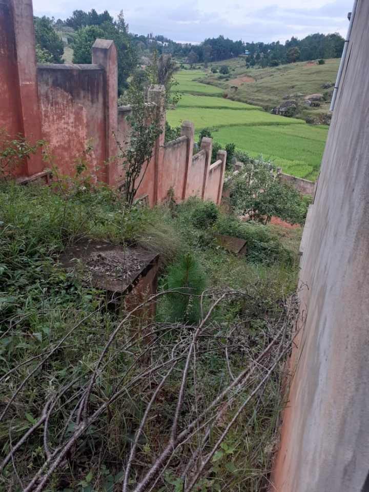 Relais Castle Moroccan β View over green rural landscape from the property